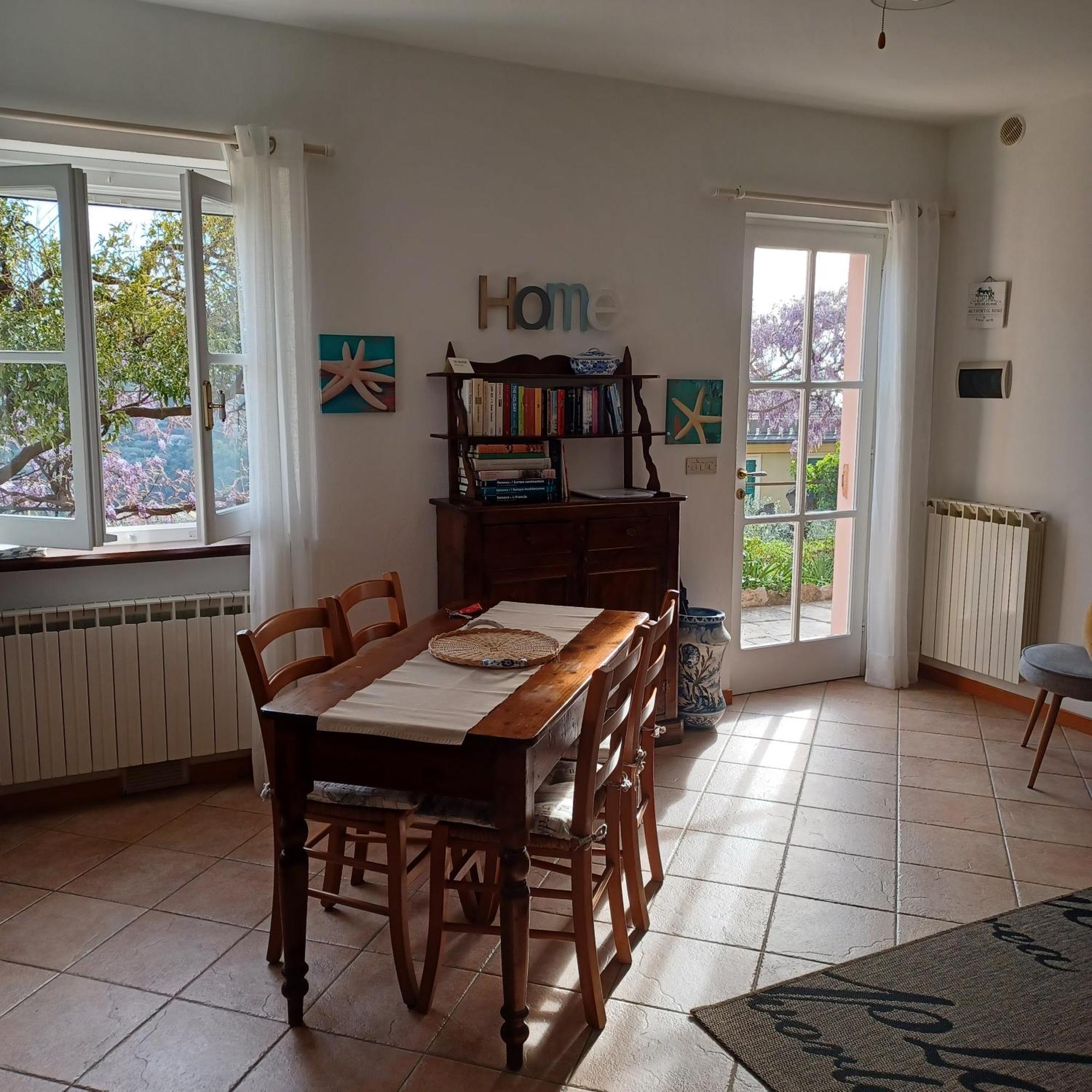 La Depandance Della Nonna Apartment คาโมยลี ภายนอก รูปภาพ